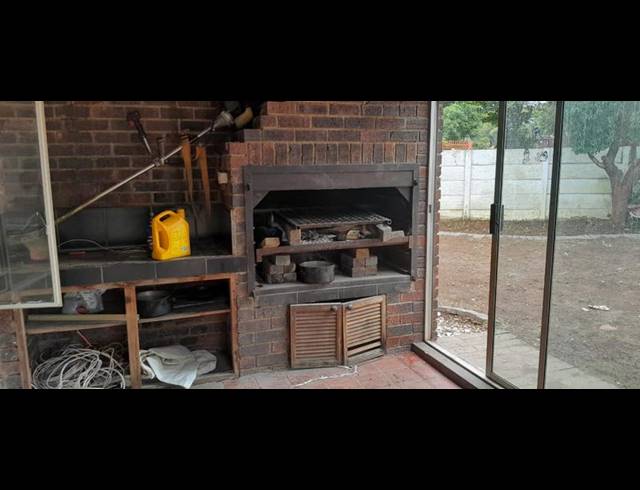 3 BEDROOM HOUSE FOR SALE IN BIRCHLEIGH